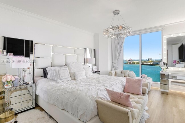 Building Photo - 848 Brickell Key Dr