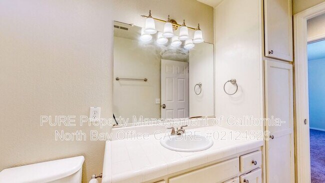 Building Photo - 5075 Charmian Dr