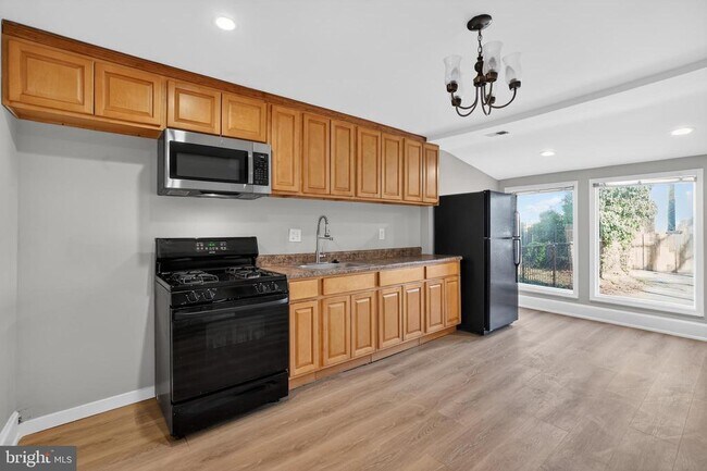 Building Photo - 3309 Martin Luther King Jr Ave SE