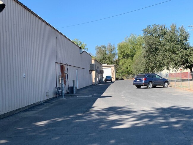 Building Photo - 6200 Stainless Way