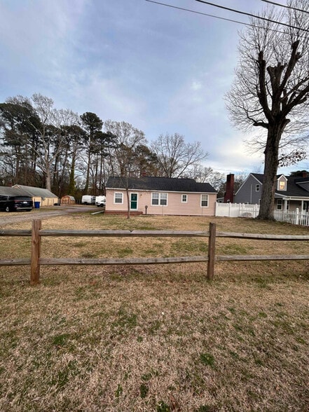 Building Photo - 632 Bellwood Rd