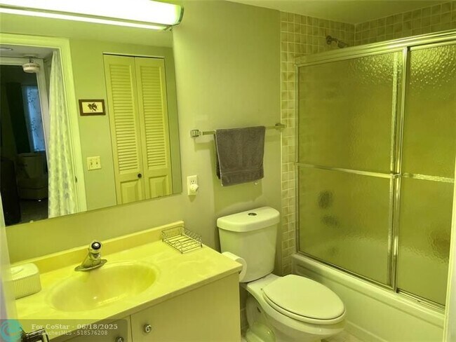 Building Photo - 3301 Aruba Way