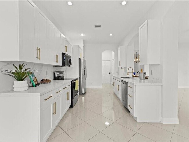 Building Photo - 1819 Mariners Ln