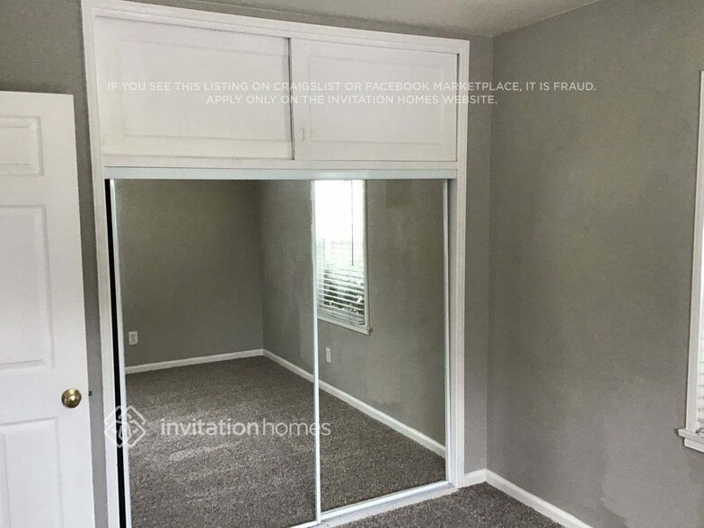 Building Photo - 1349 47th St
