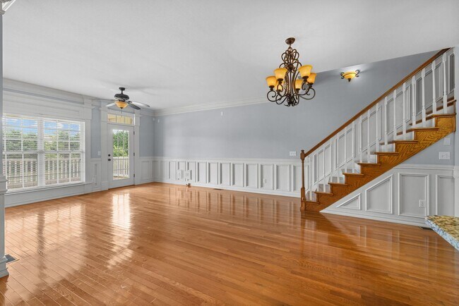 Building Photo - December special. Main-Level Living End-Unit Townhome