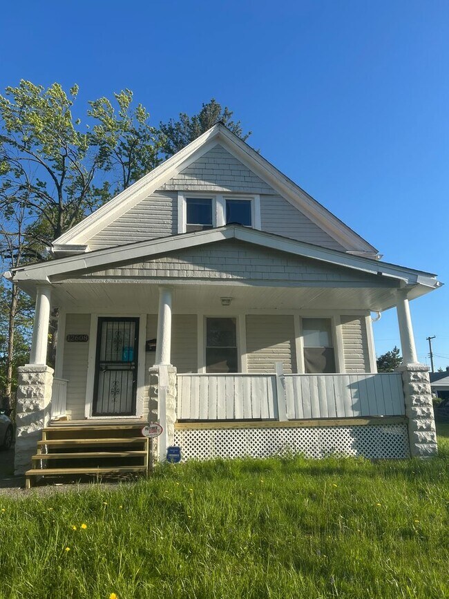 Primary Photo - Section 8 Accepted!