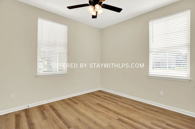 Building Photo - 164 Keel Ave