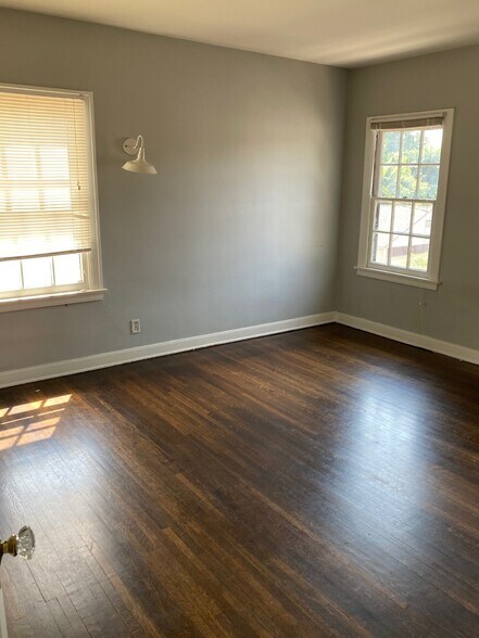 Building Photo - 400 S Citrus Ave