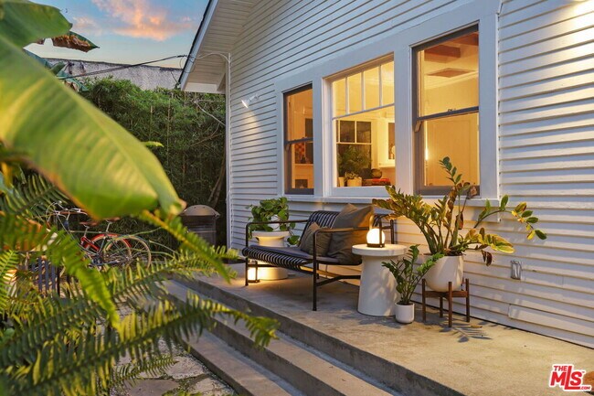 Building Photo - 1510 Electric Ave