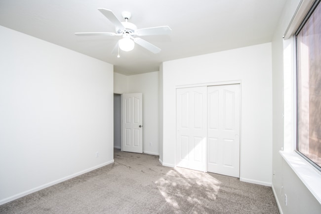 Building Photo - 4BR Total Remodel