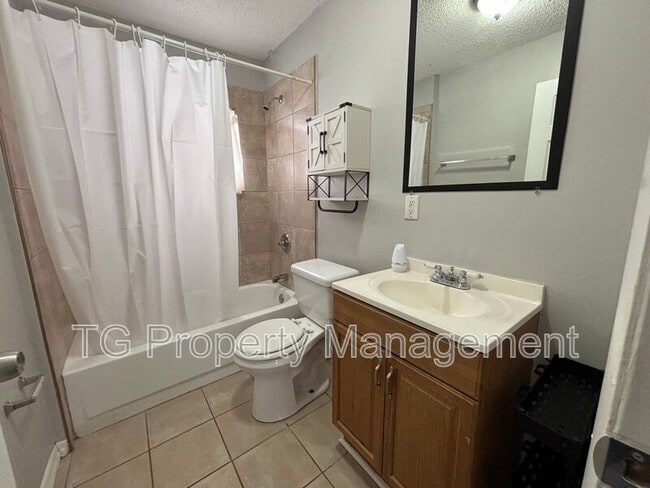 Building Photo - 8145 Cheryl Ann Ln