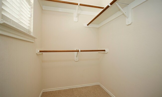 Building Photo - 14 BowerBank Ct