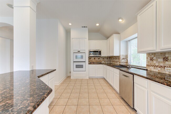 Building Photo - 6015 Nash Creek Ct