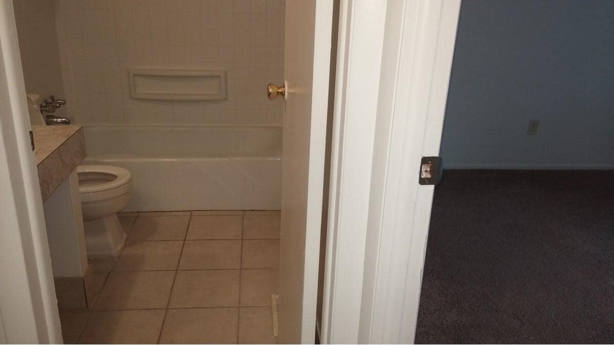 Building Photo - 4692 Charecote Ln