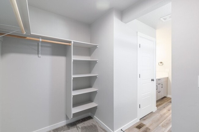 Building Photo - New 4 Bed 2.5 Bath House in Star