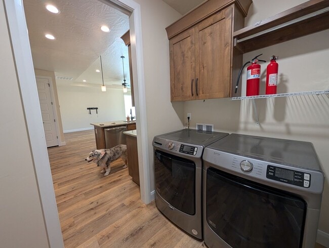 Building Photo - 951 N Main St