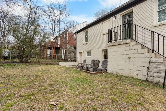 Building Photo - 1803 Neal Terrace