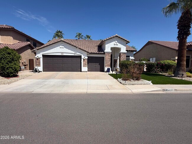 Building Photo - 3927 S Hollyhock Pl