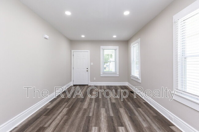 Building Photo - 5409 Blue Ridge Ave