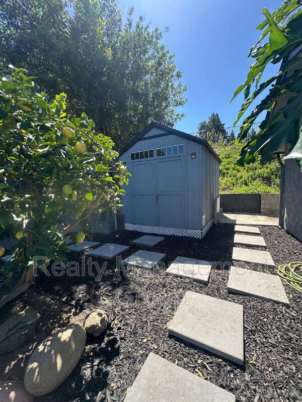 Building Photo - 2388 Windmill View Rd