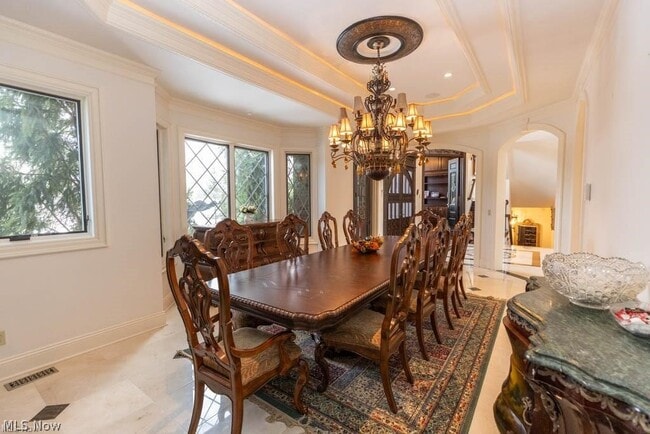 Building Photo - 3600 Oxford Cir