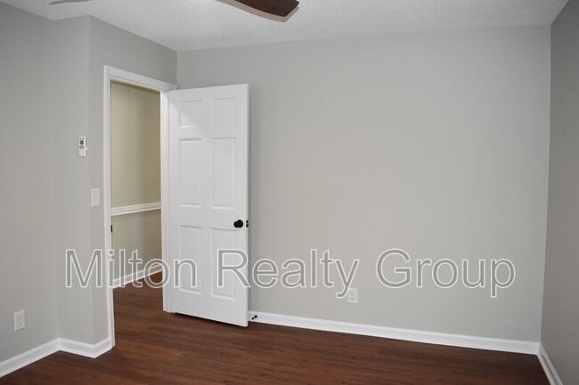 Building Photo - 1505 Fairview St