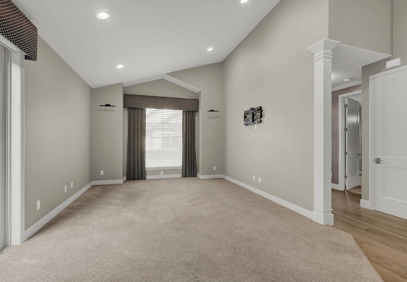 Building Photo - 2060 Lakeland Way