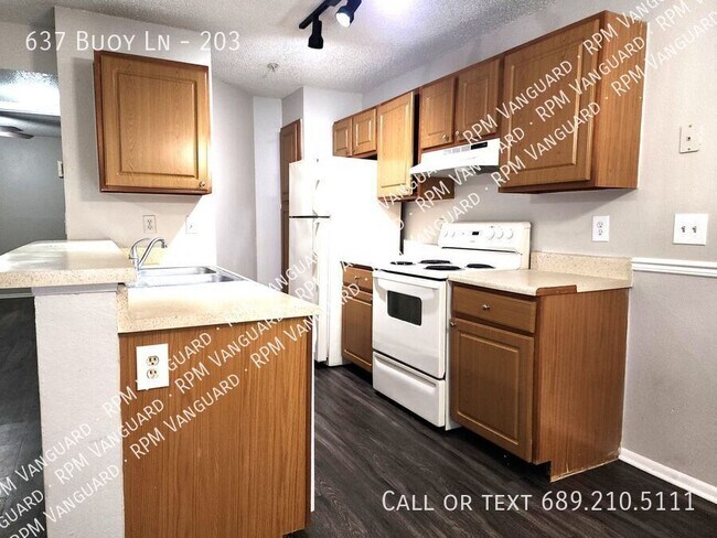 Building Photo - 637 Buoy Ln