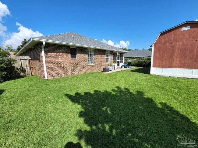 Building Photo - 876 Miramar Dr