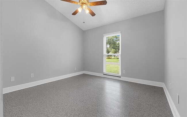 Building Photo - 1651 Palm Leaf Dr
