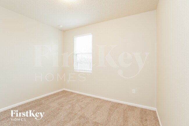 Building Photo - 3526 Summit Oaks Dr