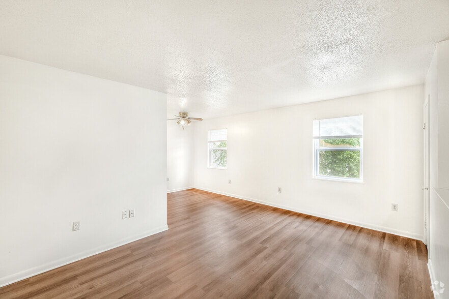 2BR, 1BA - 880SF - Living Room - Burnt Ordinary