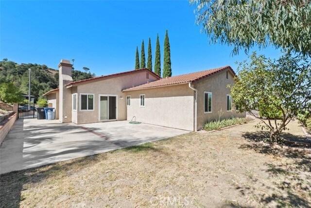 Building Photo - 474 Armitos Pl