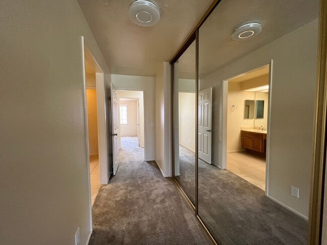 Building Photo - 3652 Agate Way