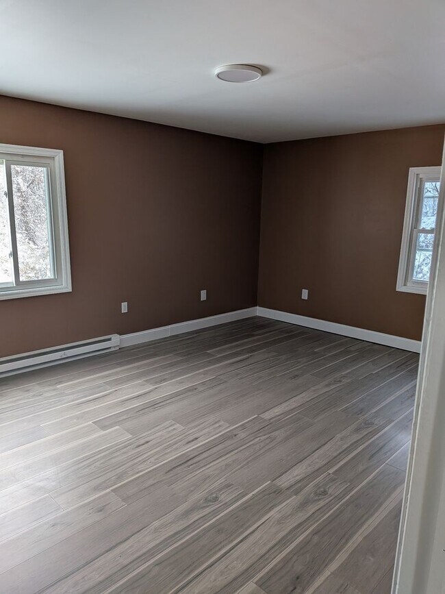 Building Photo - 1520-1524 Sanderson