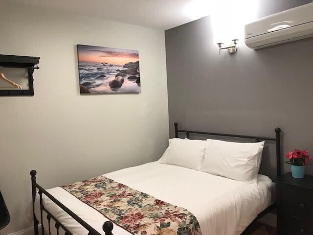 301 Bedroom - 3505 Race St