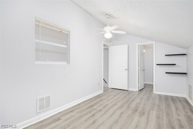 Building Photo - 7261 Albany Rd