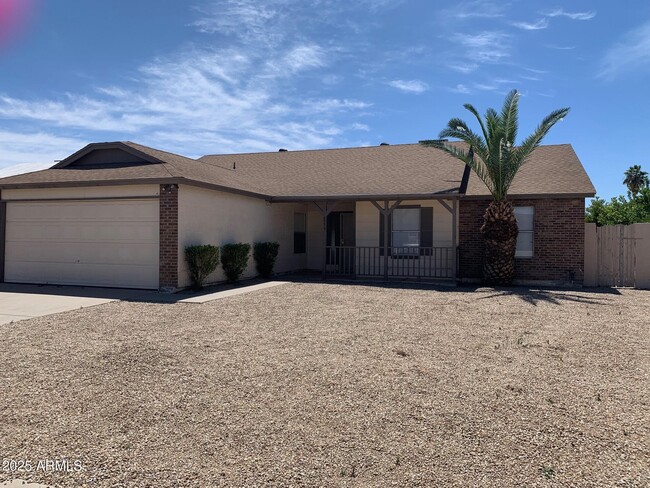 Primary Photo - 8135 W Krall St