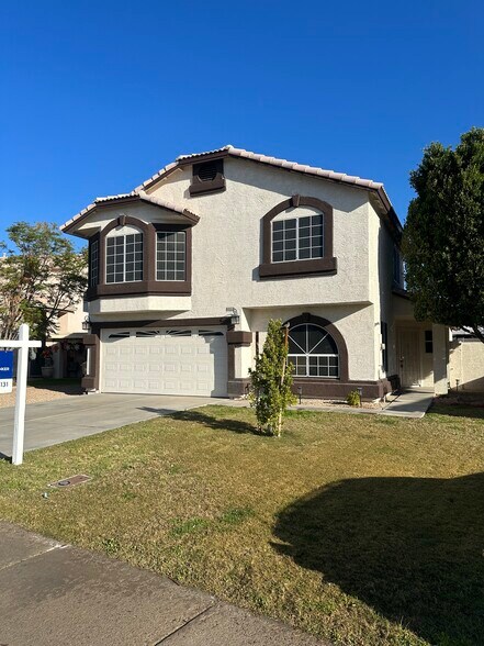 Building Photo - 8868 W Greer Ave