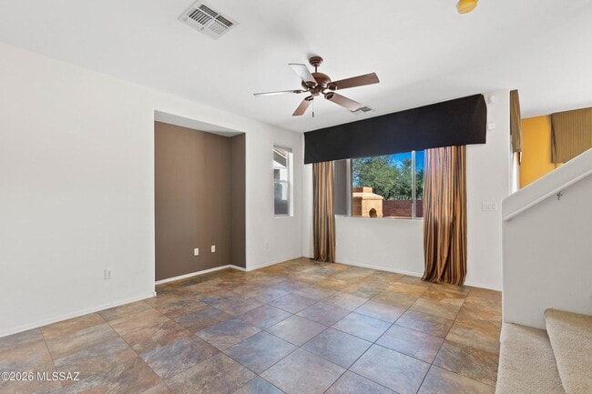 Building Photo - Two Story 3 Bed/2Bath in Paseo Del Rio
