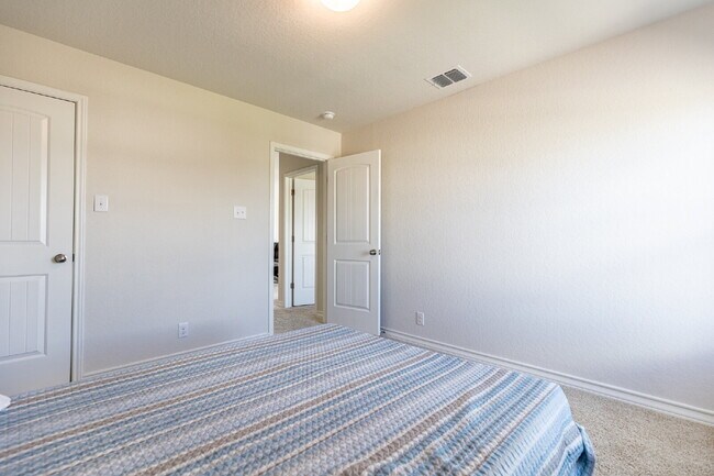 Building Photo - 9712 Moon Shine