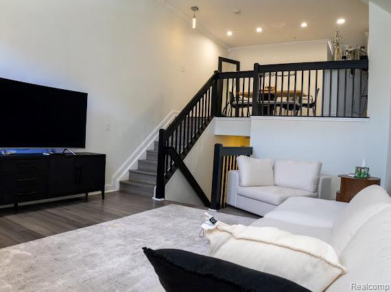 Primary Photo - 4241 Schaefer Rd