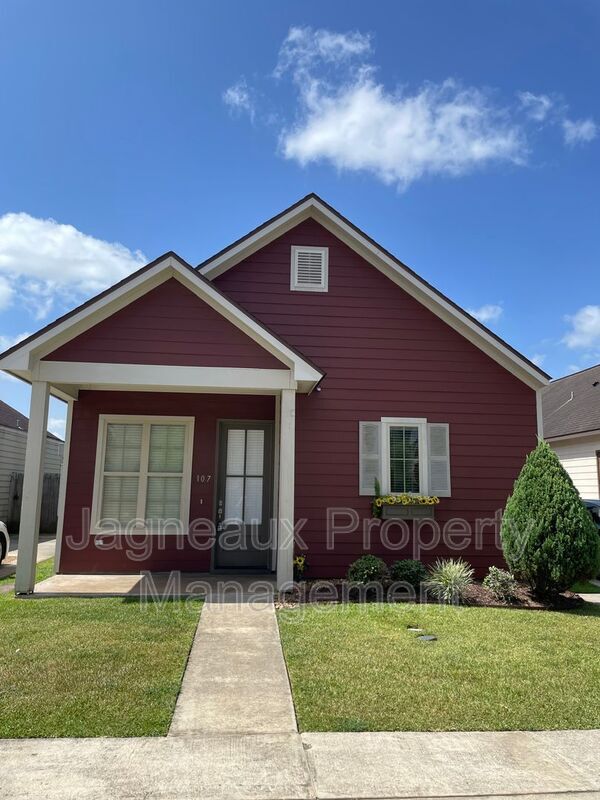 Building Photo - 107 Hargrave Dr