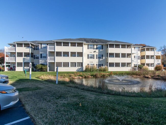 Building Photo - Unfurnished YEAR ROUND Condo in Lewes