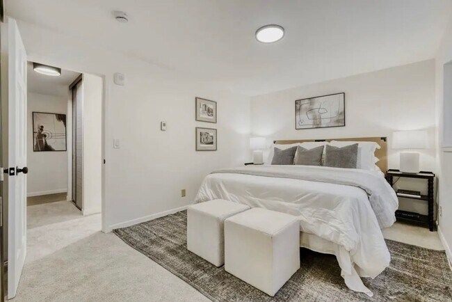 Building Photo - Canterbury Shores Condominiums ~ Madison Park