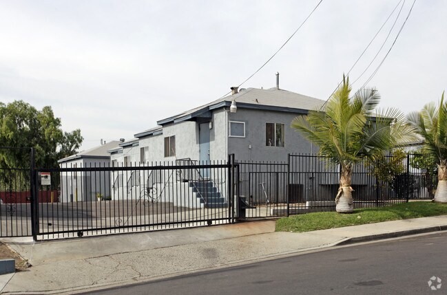 Primary Photo - 542-568 N 60th St