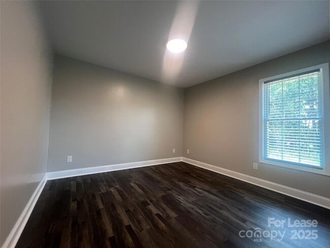 Building Photo - 2775 S US 321 Hwy