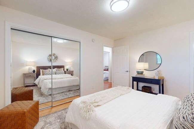 Building Photo - 3 Bed | 2 Bath | NE Abq | Fireplace | Private Yard | **Cozy & Great for Hosting** | 03/23/26