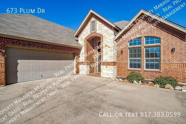 Building Photo - 673 Plum Dr