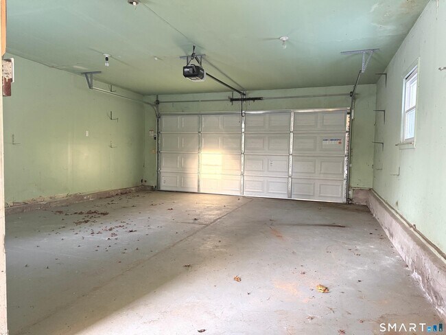 Building Photo - 275 Dayton Rd